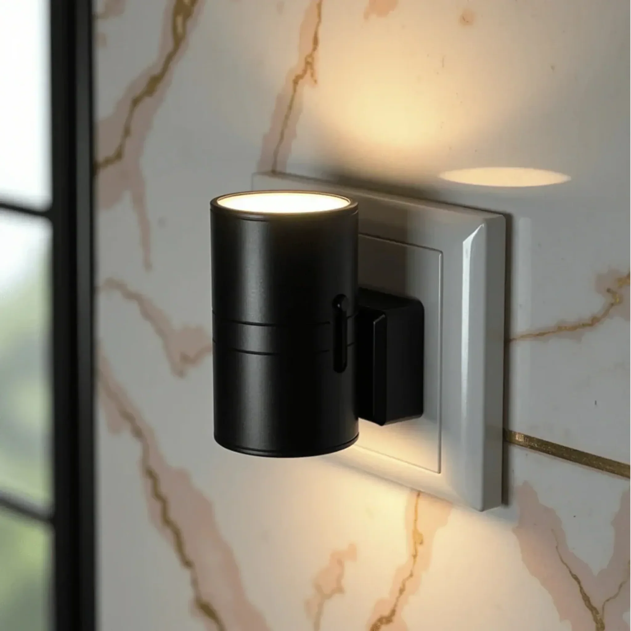 LumiPlug™ – Intelligente Stopcontactlamp met Schemersensor